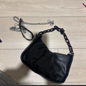 Black Chain Shoulder Bag